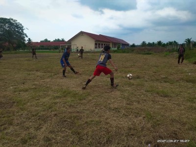 LATIHAN RUTIN EKSKUL SEPAK BOLA UPT SMAN 8 BANYUASIN