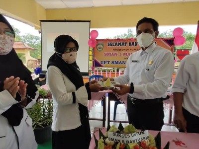 PERESMIAN NOMENKLATUR BARU UPT SMAN 8 BANYUASIN