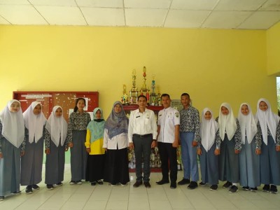 10 SISWA SMAN 1 MAKARTI JAYA LULUS SNMPTN 2022