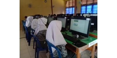 UPT SMAN 8 BANYUASIN GELAR SIMULASI AKM