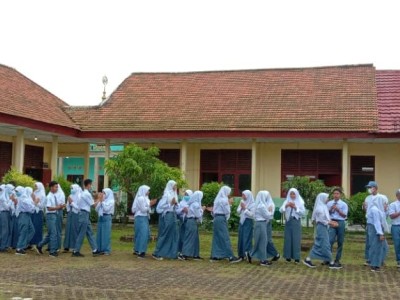 HALAL BI HALAL KELUARGA BESAR UPT SMAN 8 BANYUASIN 