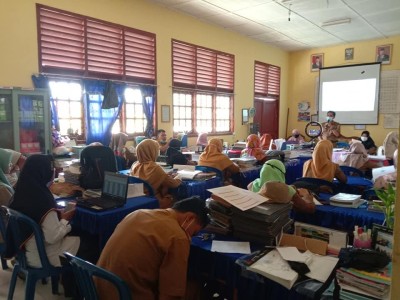 RAPAT KELULUSAN PESERTA DIDIK KELAS XII UPT SMAN 8 BANYUASIN
