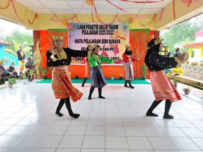 UJIAN PRAKTIK SENI BUDAYA