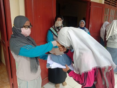 BANTUAN SERAGAM GRATIS