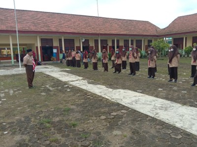 EKSTRAKURIKULER PRAMUKA