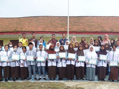 PEMBAGIAN RAPOT PTS GENAP TAHUN AJARAN 2021/2022