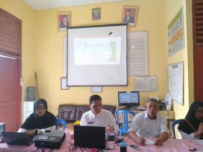 Rapat Dewan Guru dan Pegawai 