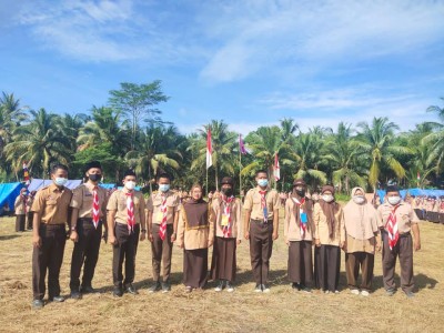 UPT SMAN 8 BANYUASIN ADAKAN PERKEMAHAN AKHIR TAHUN (PERATA) TA 2020/2021