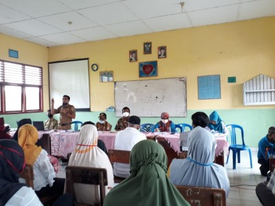 RAPAT KOMITE 8 DESEMBER 2020