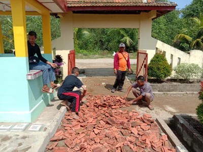 KERJA BAKTI OSIS