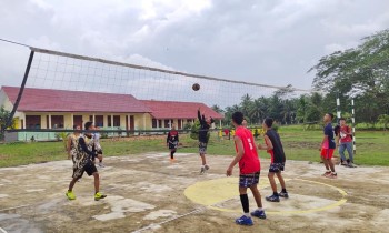 SPARING VOLI UPT SMAN 8 BANYUASIN ERATKAN SILATURAHMI