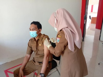 VAKSINASI TAHAP 2 UPT SMAN 8 BANYUASIN