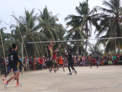 EKSTRAKURIKULER VOLLI