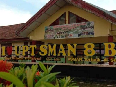PERUBAHAN NOMENKLATUR SMAN 1 MAKARTI JAYA MENJADI UPT SMAN 8 BANYUASIN