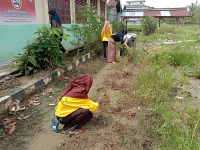 KERJA BAKTI OSIS