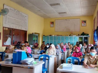 RAPAT PEMBAGIAN TUGAS TAHUN AJARAN 2021/2022 SEMESTER GENAP