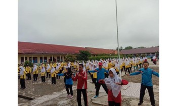 TINGKAT IMUN TUBUH, SMAN 1 MAKARTI JAYA LAKUKAN SENAM PAGI