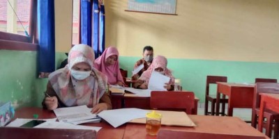 KOREKSI BERSAMA LEMBAR JAWABAN USP