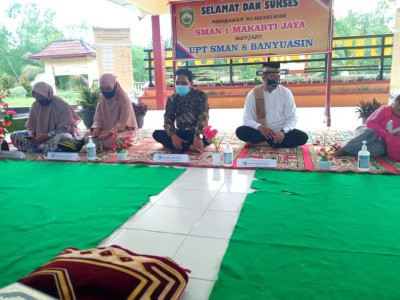 UPT SMAN 8 BANYUASIN GELAR BUKA PUASA BERSAMA 