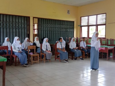 Lomba Puisi Pahlawan