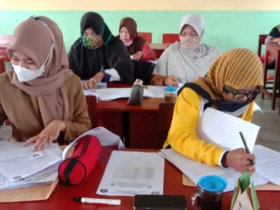 KOREKSI BERSAMA LEMBAR JAWABAN USP