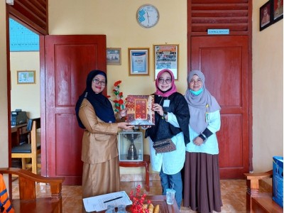 SOSIALISASI PENERIMAAN MAHASISWA BARU UNIVERSITAS PGRI