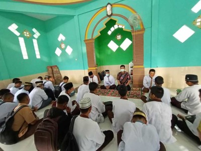UPT SMAN 8 BANYUASIN RUTIN GELAR YASINAN DAN KEGIATAN KEROHANIAN SETIAP JUMAT