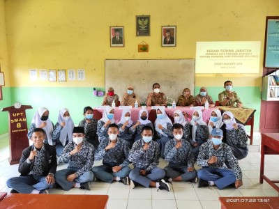 PELANTIKAN PEMBINA OSIS BARU UPT SMAN 8 BANYUASIN 