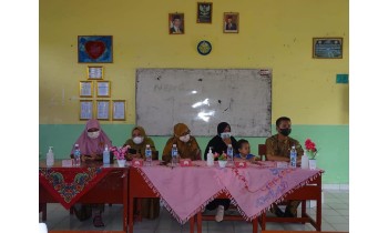 DEBAT CALON KETUA OSIS UPT SMAN 8 BANYUASIN MASA BAKTI 2021 2022