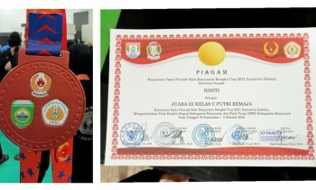 PRESTASI PENCAK SILAT SISWI SMAN 1 MAKARTI JAYA