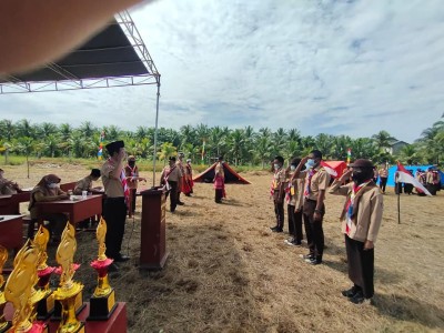 UPT SMAN 8 BANYUASIN ADAKAN PERKEMAHAN AKHIR TAHUN (PERATA) TA 2020/2021